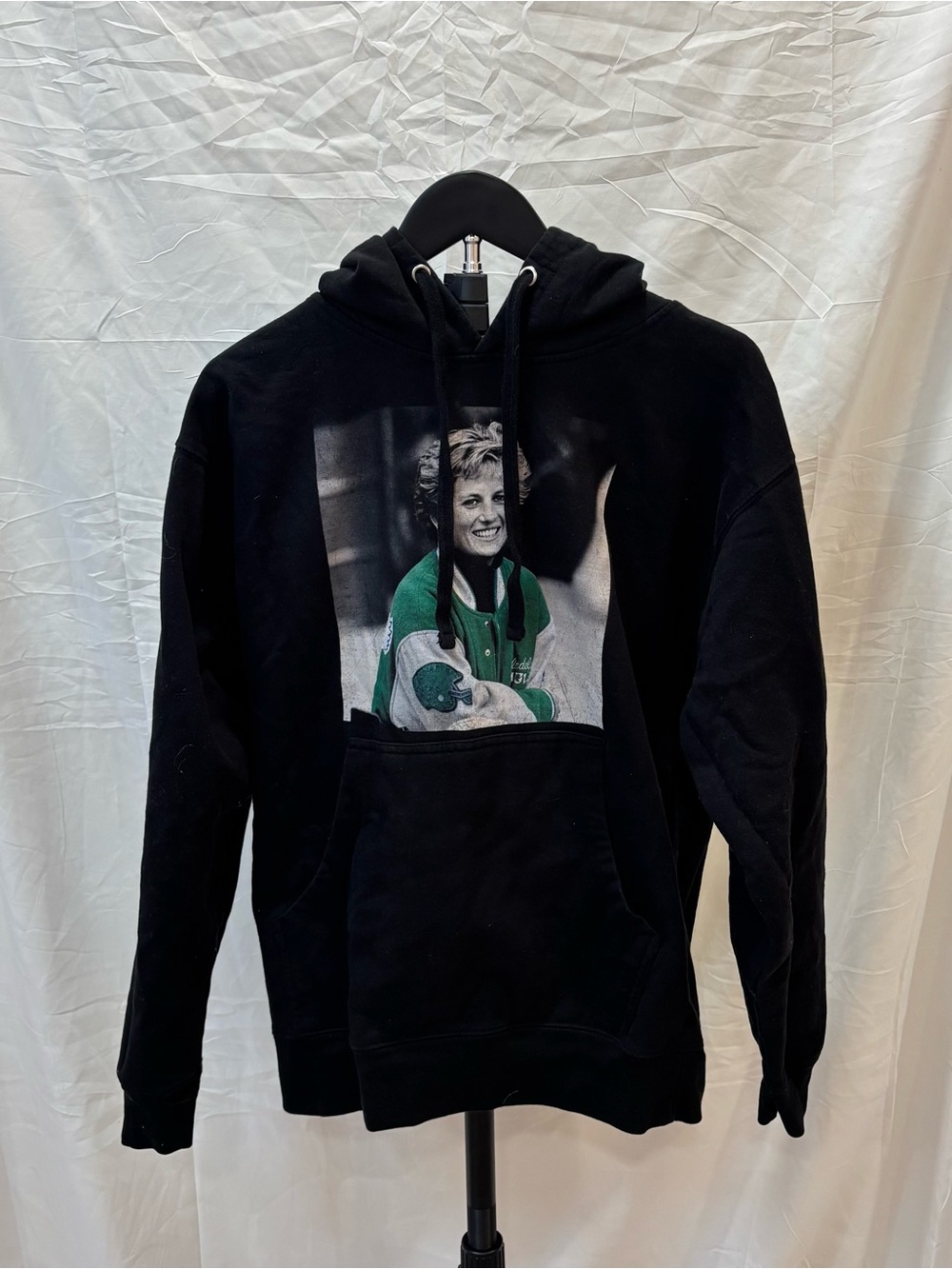 Princess Diana Philadelphia Eagles Graphic Hoodie – Medium